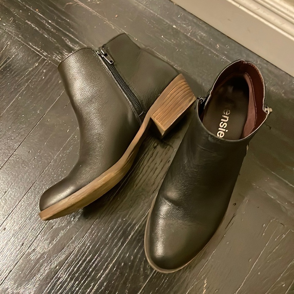 Kensie Booties in excellent condition